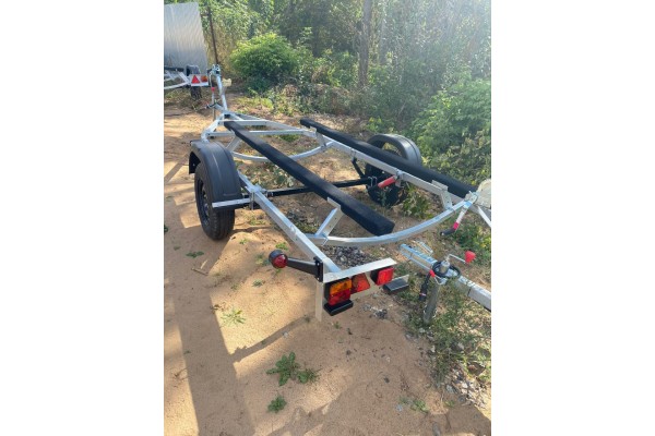 Лодочный прицеп - Тактика 440 Лодочный прицеп - Тактика 440