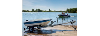 Самосвальные лодочные прицепы: преимущества и недостатки