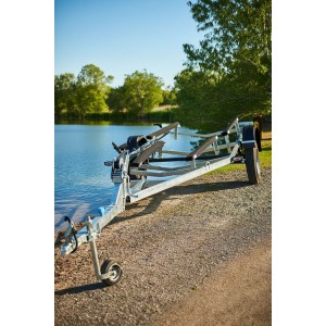 Усиленный лодочный прицеп Тактика 500 - Надежный транспорт для катеров и яхт