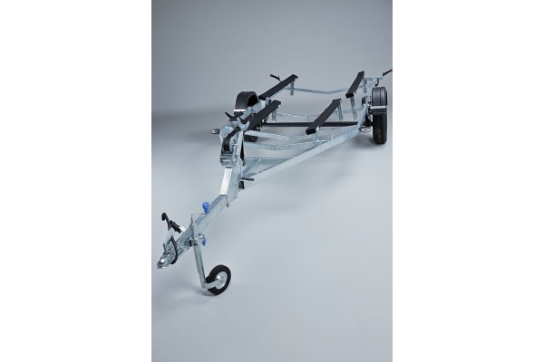 Усиленный лодочный прицеп Тактика 500 для гидроциклов – Надежность и Удобство в Каждой Поездке! Усиленный лодочный прицеп Тактика 500 для гидроциклов – Надежность и Удобство в Каждой Поездке!