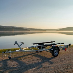 Лодочный прицеп Тактика 440 для легкового автомобиля - идеальное решение для активного отдыха!
