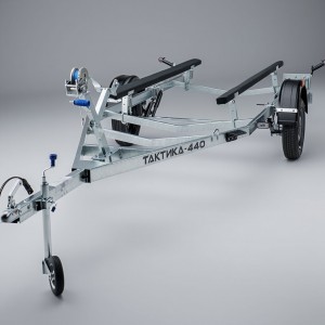 Лодочный прицеп Тактика 440: Идеальное Решение для Ваших Приключений на Воде – Низкорамная Платформа для Удобной Транспортировки