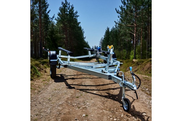 Универсальный прицеп Тактика 440 для квадроциклов – надежное решение для ваших приключений на природе! Универсальный прицеп Тактика 440 для квадроциклов – надежное решение для ваших приключений на природе!