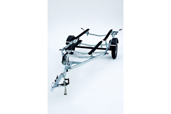 Усиленный лодочный прицеп Тактика 500: надежность и безопасность для вашего катера! Усиленный лодочный прицеп Тактика 500: надежность и безопасность для вашего катера!