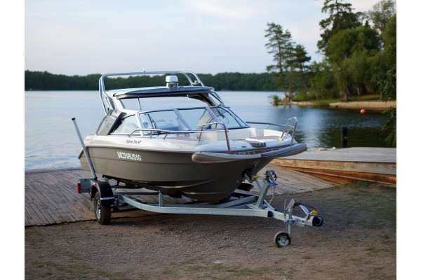 Прицеп Тактика 440 для лодок Enigma - надежный партнер для водных приключений! Прицеп Тактика 440 для лодок Enigma - надежный партнер для водных приключений!