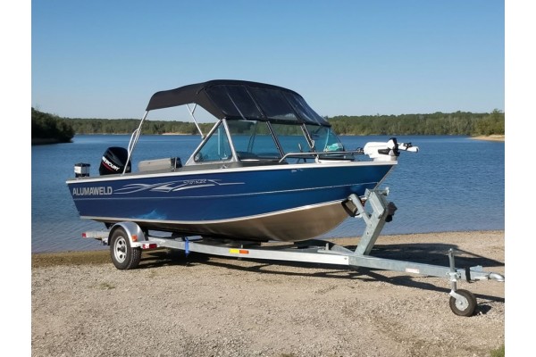 Усиленный прицеп Тактика 500 для лодок Striker Усиленный прицеп Тактика 500 для лодок Striker