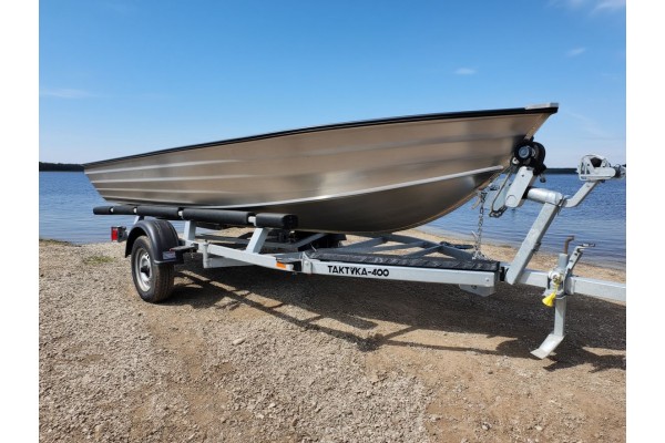 Лодочный прицеп Тактика Т400 для лодок Вятка-Профи Лодочный прицеп Тактика Т400 для лодок Вятка-Профи