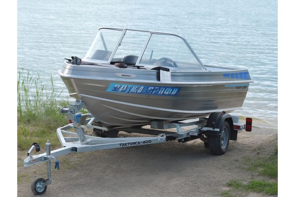 Лодочный прицеп Тактика Т400 для лодок Вятка-Профи Лодочный прицеп Тактика Т400 для лодок Вятка-Профи